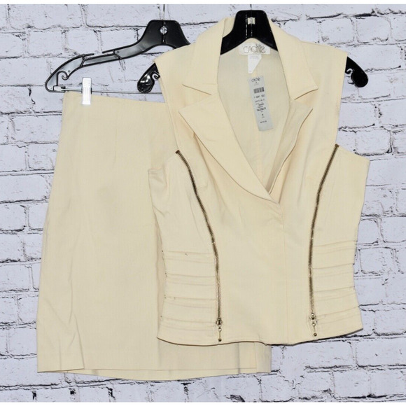 CACHE Ivory Two Piece Corset Style Vest Top & Skirt Outfit Set Size Medium NWT - Picture 1 of 10